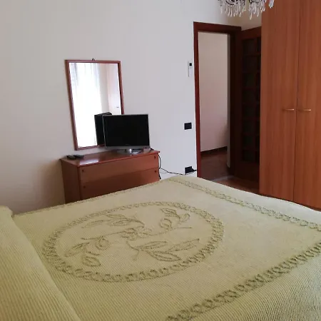 Casa Adelegigi Apartment *